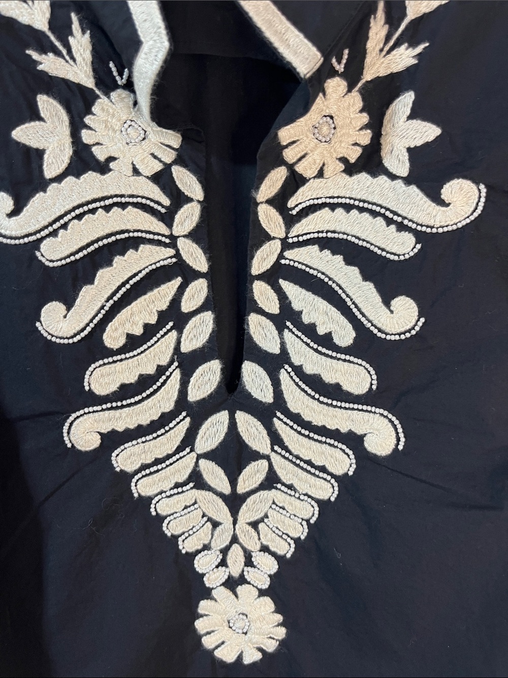 Tory Burch Black Embroidered Tunic Top with White Floral Motif 2 - Picture 5 of 5